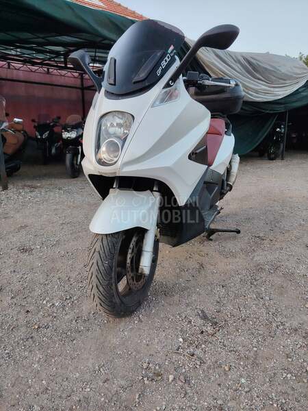 Gilera gp800