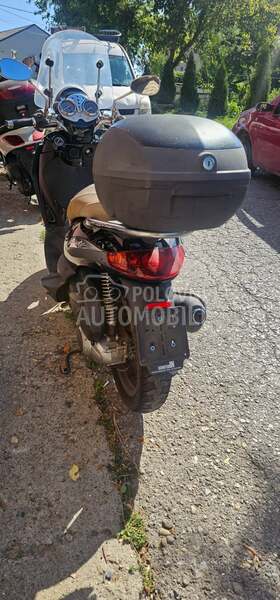 Piaggio Beverly 250ie Cruiser