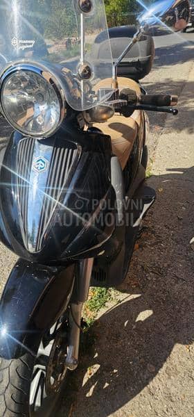 Piaggio Beverly 250ie Cruiser