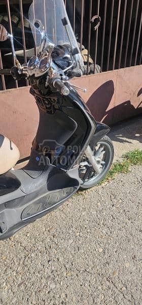 Piaggio Beverly 250ie Cruiser