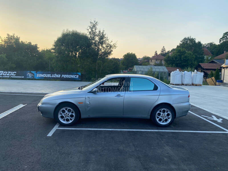 Alfa Romeo 156 