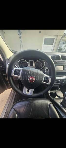 Fiat Freemont 