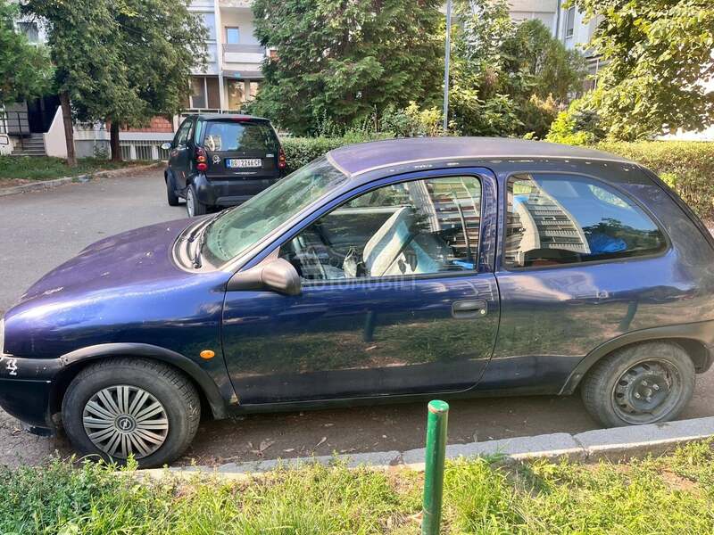 Opel Corsa B 1.2