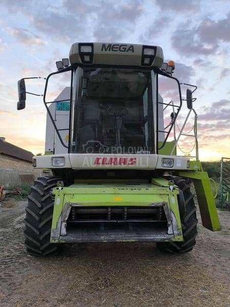 Claas Mega 360