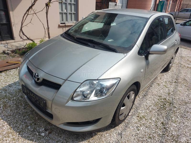 Toyota Auris 14d4d autom.