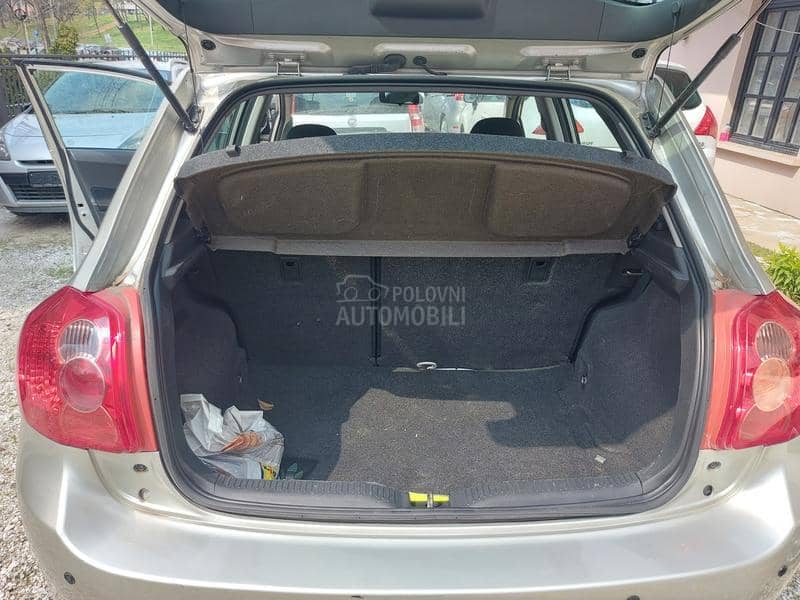 Toyota Auris 14d4d autom.