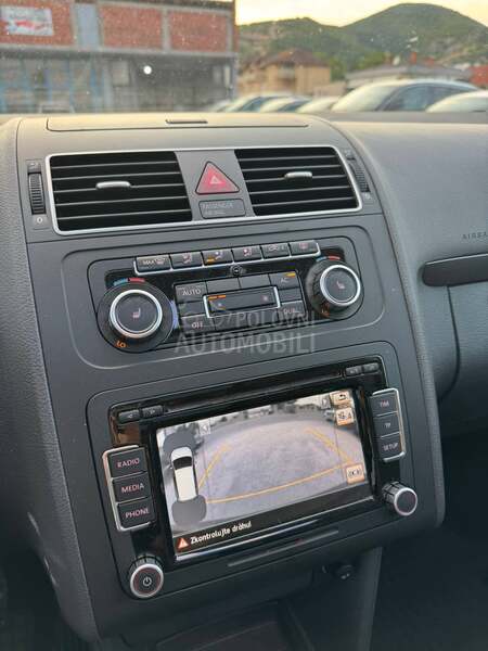 Volkswagen Touran Cross
