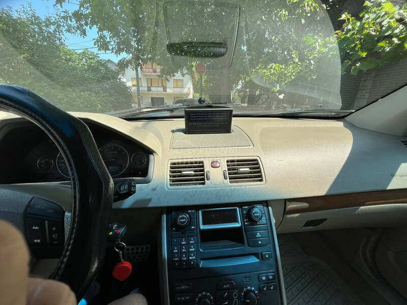 Volvo XC90 2.5T