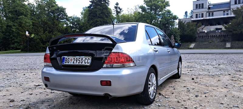 Mitsubishi Lancer 1.6