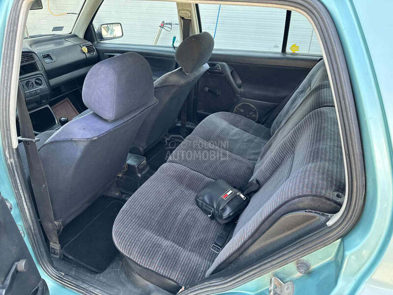 Volkswagen Golf 3 1.8