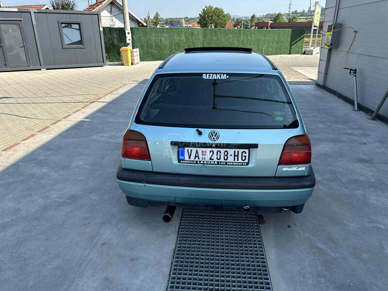 Volkswagen Golf 3 1.8