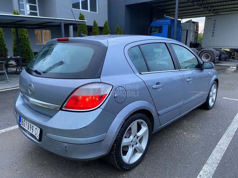 Opel Astra H 1.7