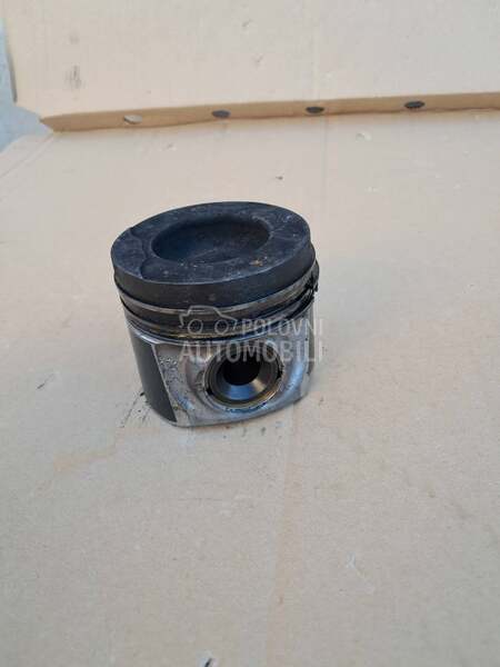 Klip motora d5 2,0 173 kw