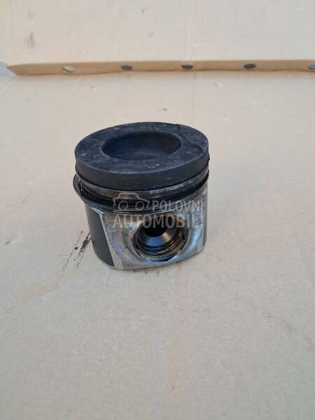 Klip motora d5 2,0 173 kw