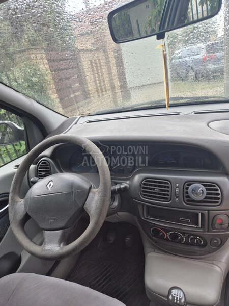 Renault Scenic 1.4