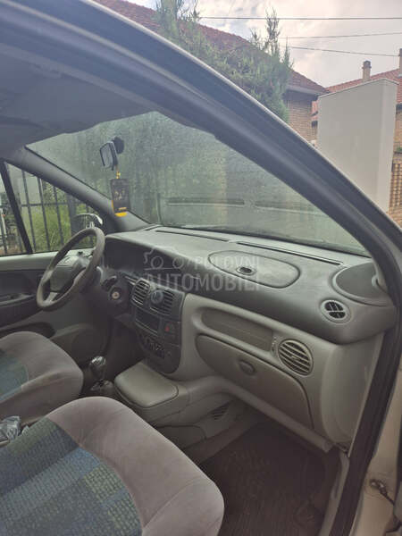 Renault Scenic 1.4