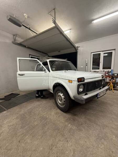 Lada Niva 