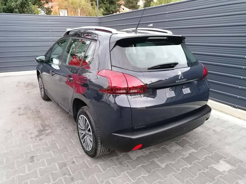 Peugeot 2008 81000 1.2 Allure