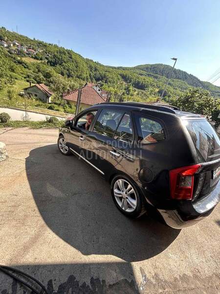 Kia Carens 