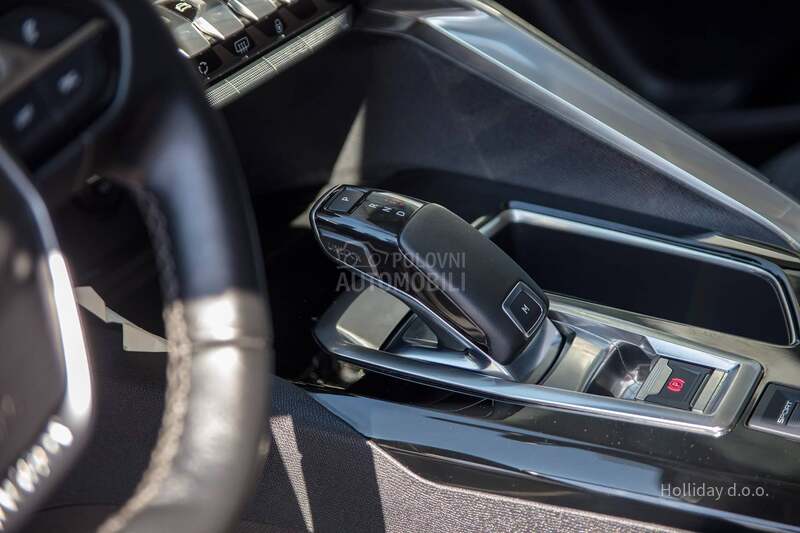 Peugeot 3008 1.2 PureTech Nav Led