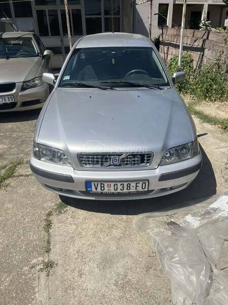 Volvo V40 1.9