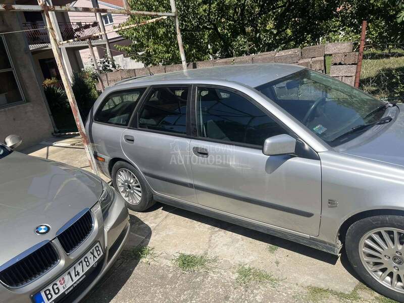 Volvo V40 1.9