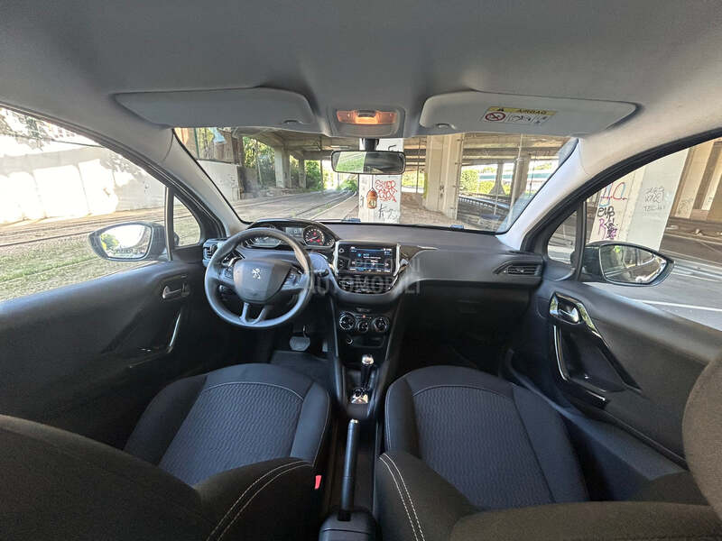 Peugeot 208 A.U.T