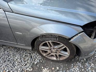 Krilo za w204 za Mercedes Benz C Klasa, C 180, C 200 ... od 2007. do 2014. god.