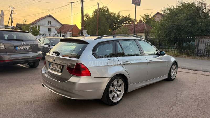 BMW 320 