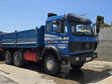 Mercedes Benz 2435