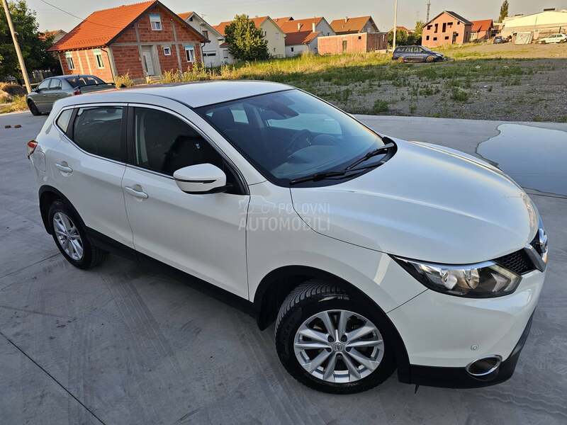 Nissan Qashqai 1.2