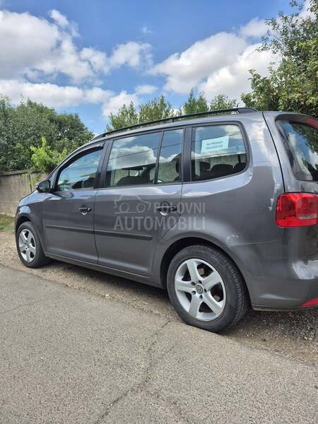 Volkswagen Touran 