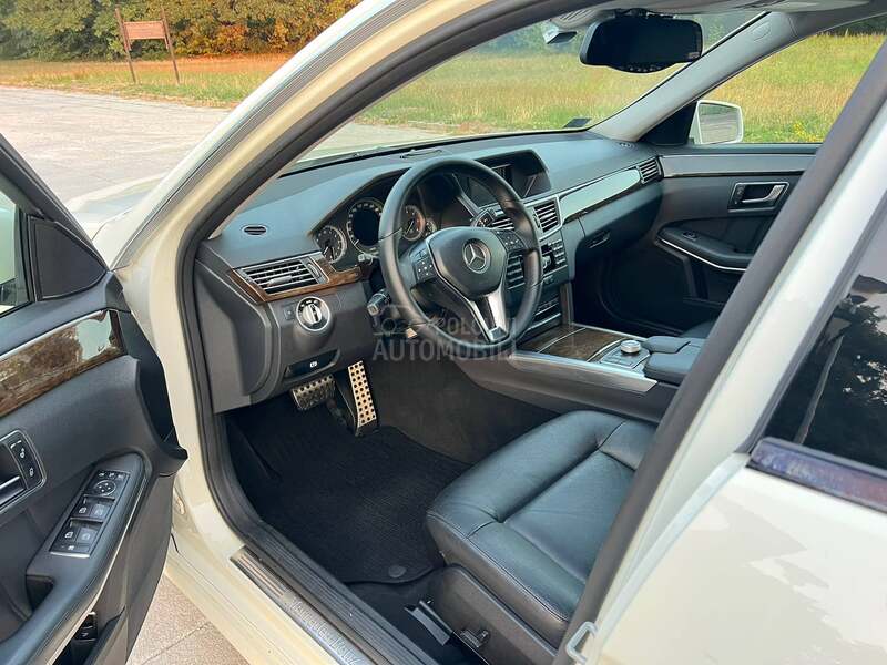 Mercedes Benz E 220 CDI
