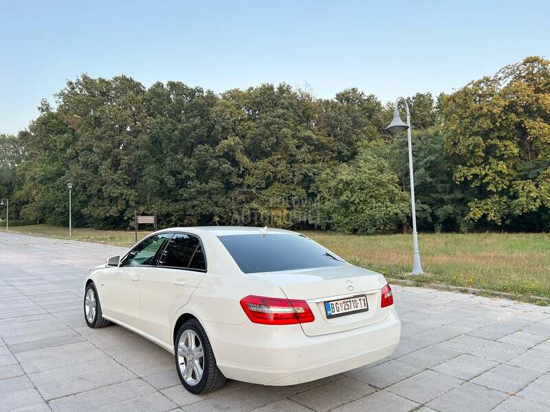 Mercedes Benz E 220 CDI