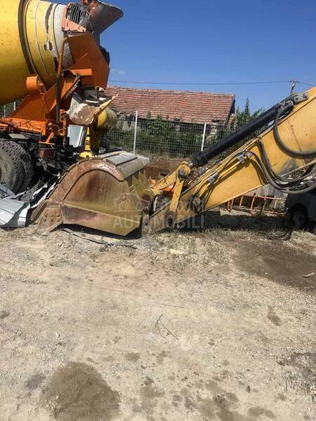 CAT 325DL