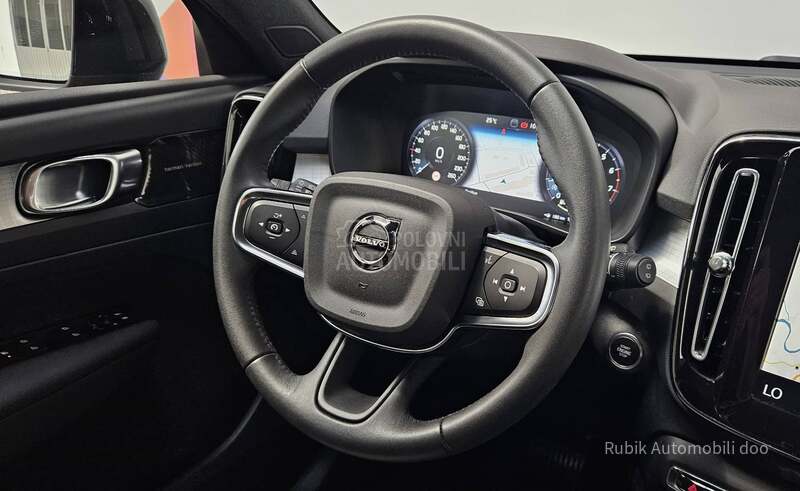 Volvo XC40 1.5 T3 AT Harman