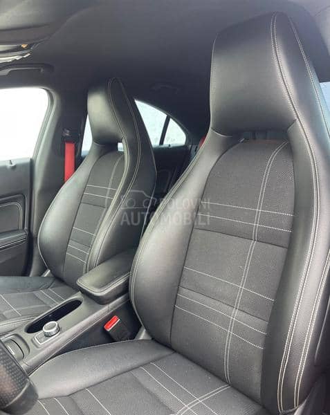 Mercedes Benz CLA 180  Mercedes Benz CLA 180
