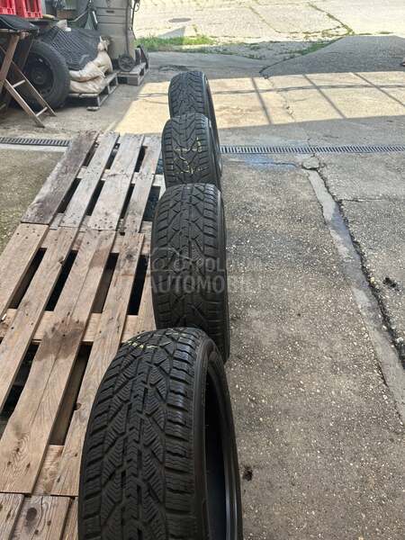 Riken 215/55 R18 Zimska