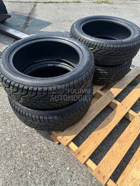 Riken 215/55 R18 Zimska