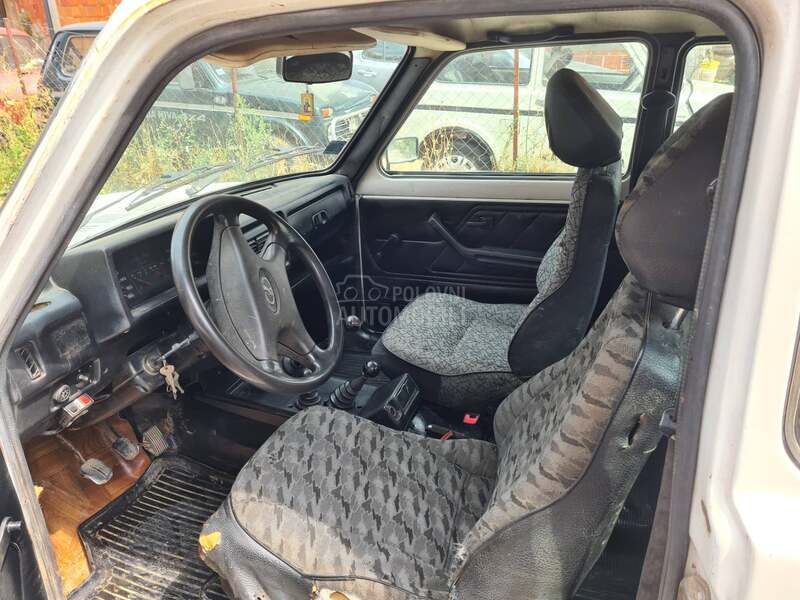 Lada Niva A.t.e.s.t za p.l.i.n