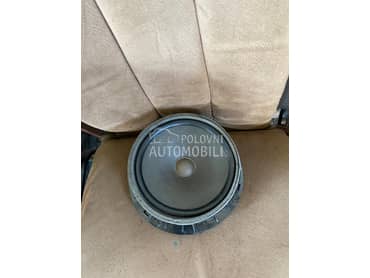 Zvucnik  u prednjim vratima za Audi Q5 od 2017. do 2024. god.