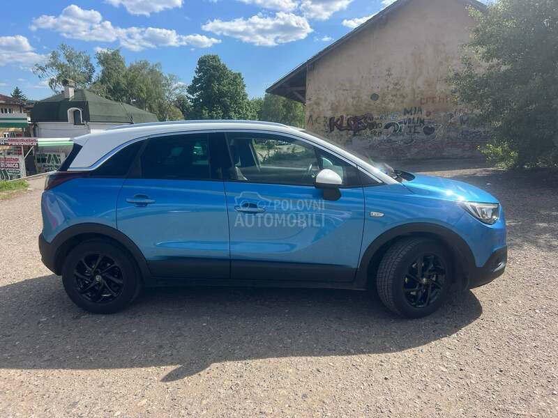 Opel Crossland X  led kamera