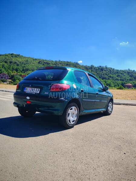 Peugeot 206 