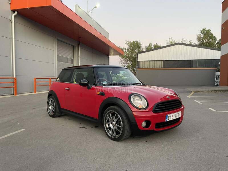 MINI Cooper 1.6