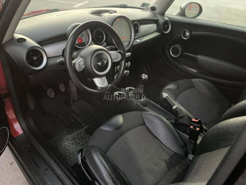 MINI Cooper 1.6