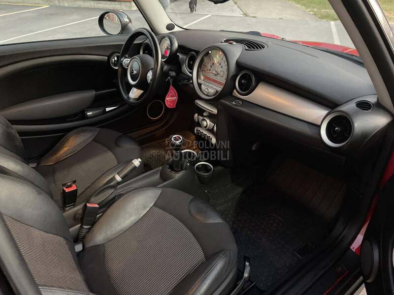 MINI Cooper 1.6