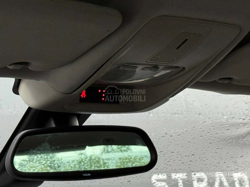 Citroen C5 1.6 E HDI NAVY