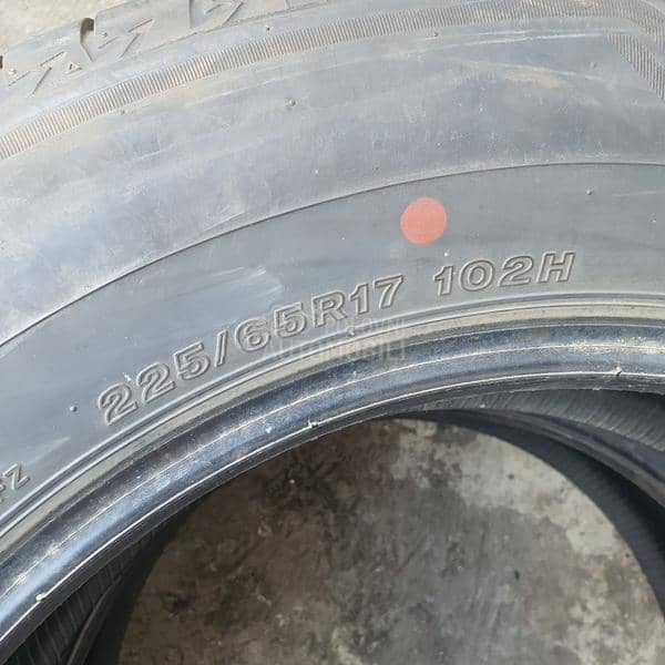 Bridgestone 225/65 R17 Letnja