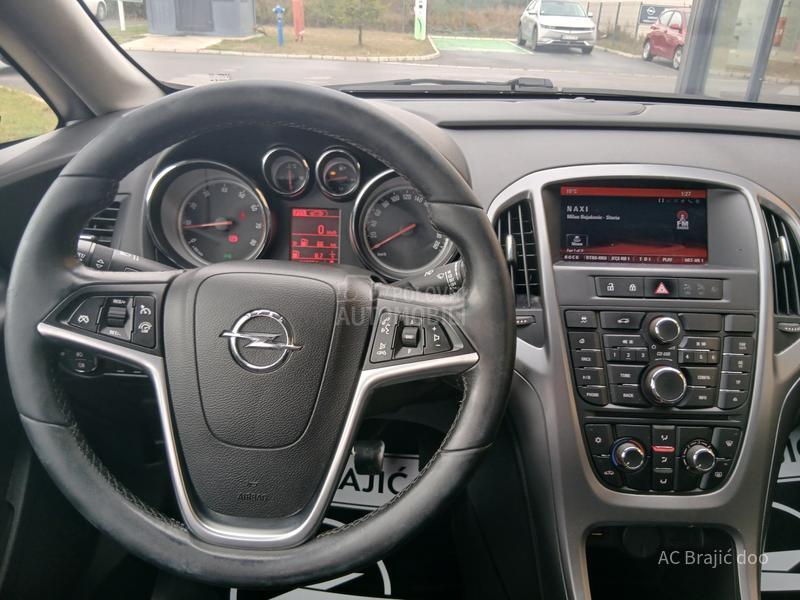 Opel Astra J 1.4 140 HP TNG