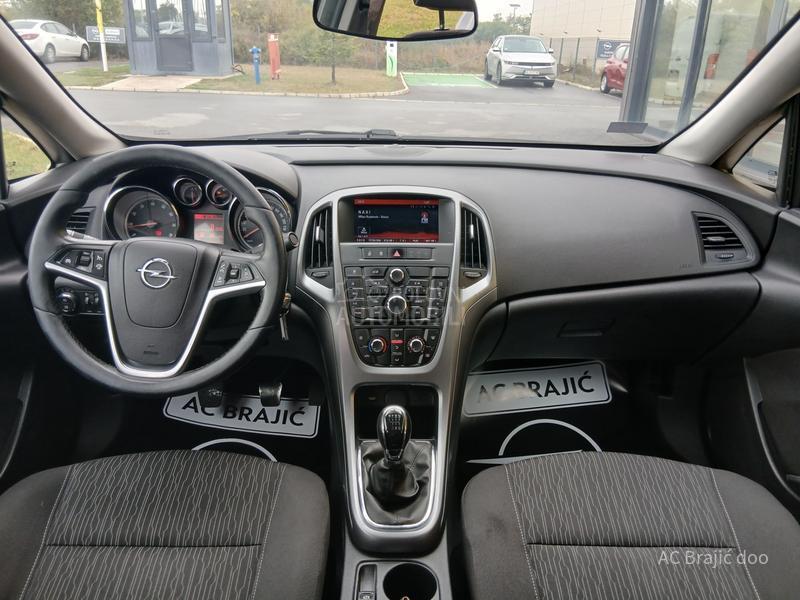 Opel Astra J 1.4 140 HP TNG